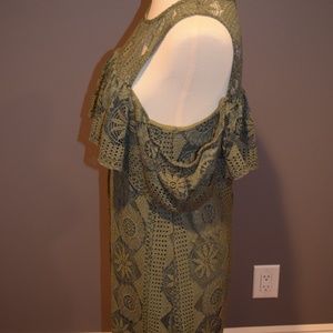 Francesca's Collections Dresses - Green Cold Shoulder Short Dress Francesca's Collections Dresses - Green Cold Shoulder Short Dress